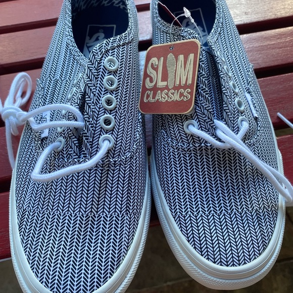 NEW IN BOX VINTAGE LADIES VANS 8.5 - Picture 2 of 6